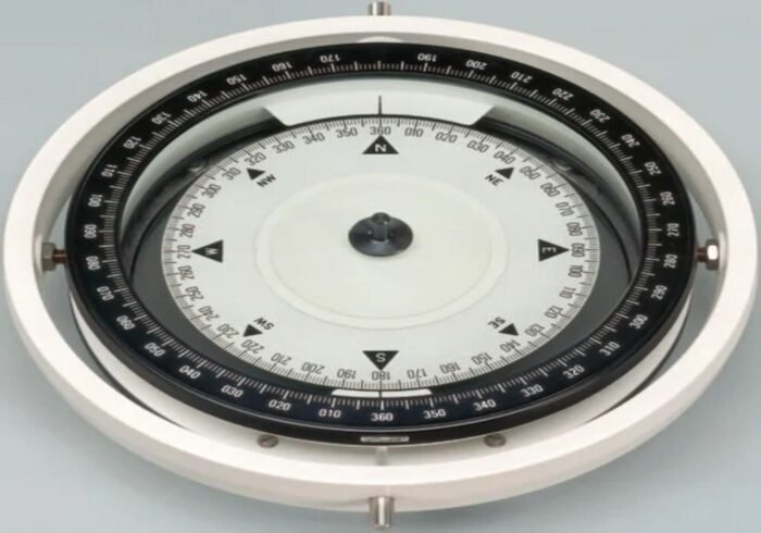 marine magnetic compass